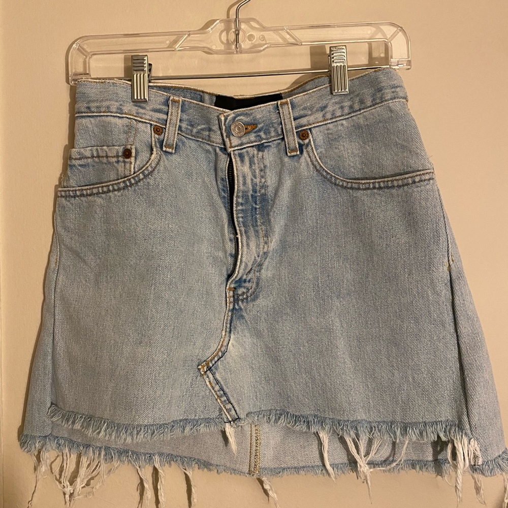 Levis high rise mini skirt